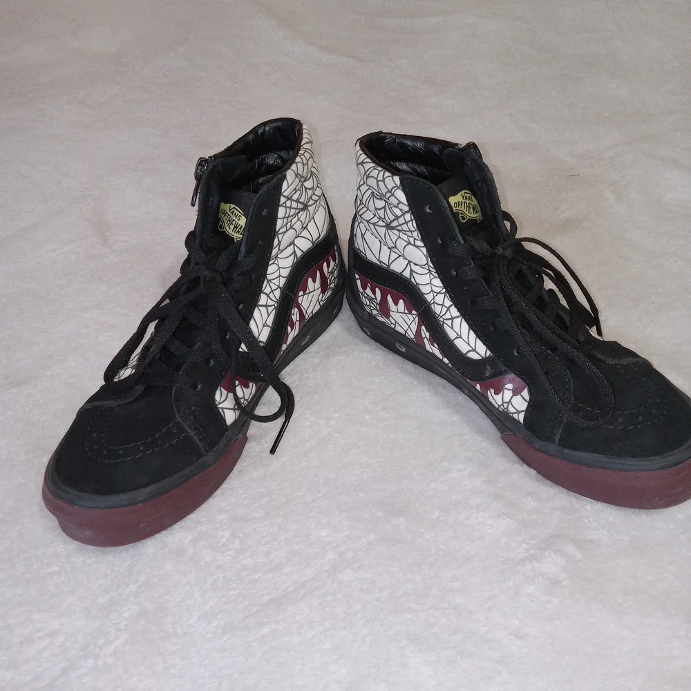 Vans Sk8-Hi Reissue Side Zip Kids Sz 3 “In The Shadows” Glow In Dark Spider Web - Picture 8 of 11